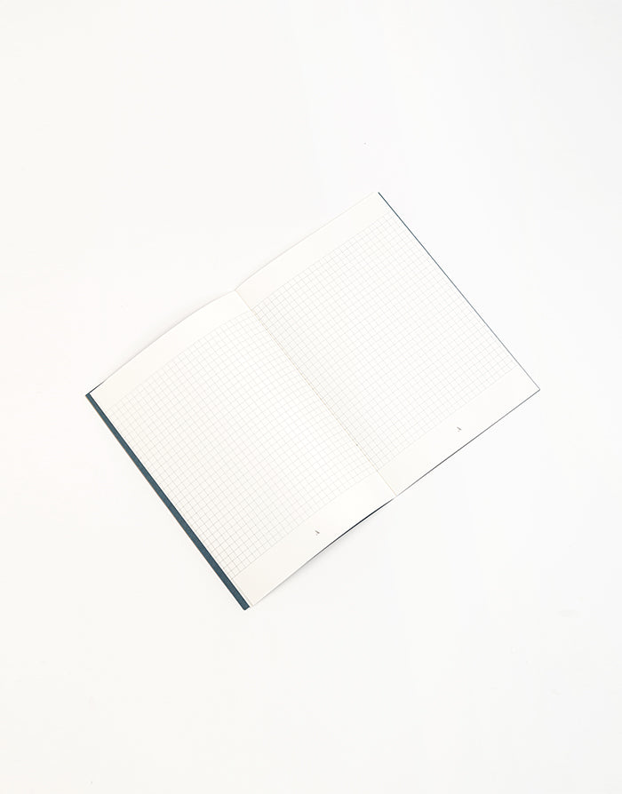 מחברת משבצות A5 בכריכה רכה – מתאימה גם כמחברת מילוי