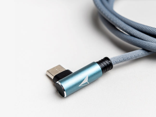 כבל טעינה Stay Connected – USB Type C בצבע כחול