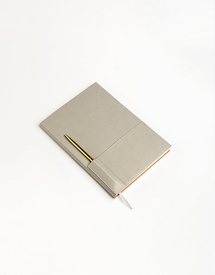 המחברת האולטימטיבית - גדולה - בצבע אפור אבן + עט מוזהבת